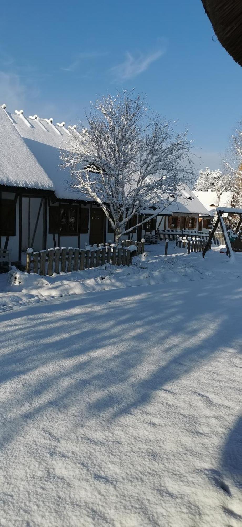 Ferienhaus Zagroda Pod Gontem Kopalino