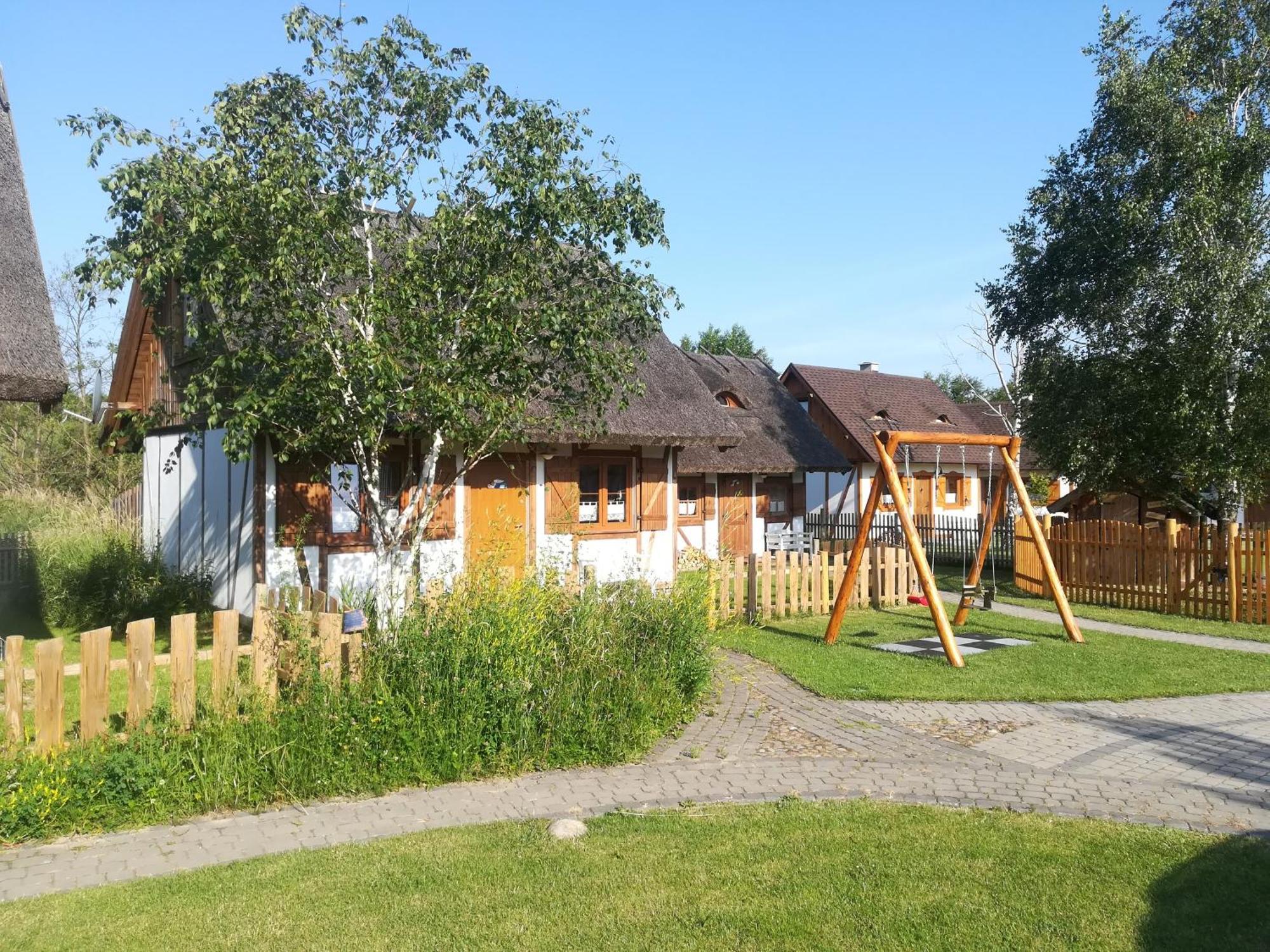 Zagroda Pod Gontem Ferienhaus Kopalino